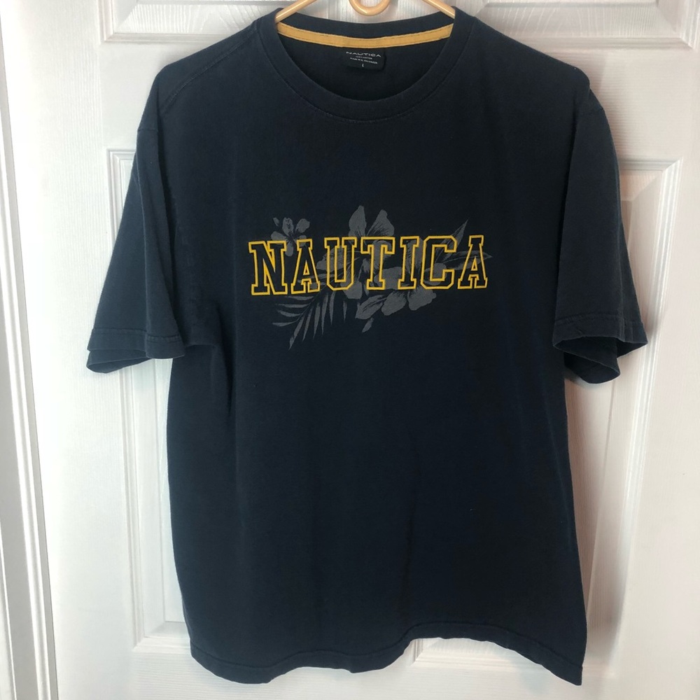 Vintage Nautica Spell out Tshirt Size Large